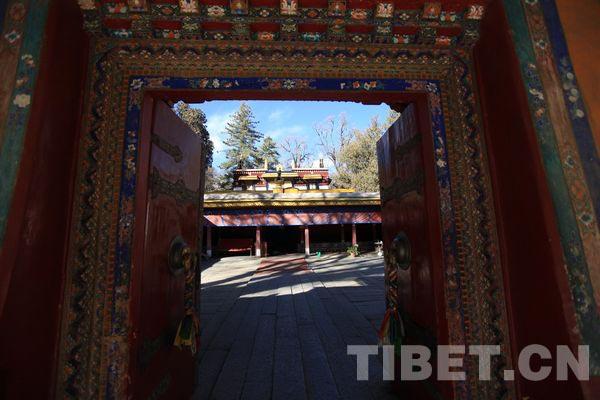 格桑頗章，是羅布林卡最早的宮殿之一。是七世達賴喇嘛于公元1755年興建。