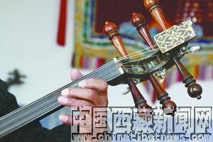 扎年的意思是“悅耳動(dòng)聽(tīng)”。