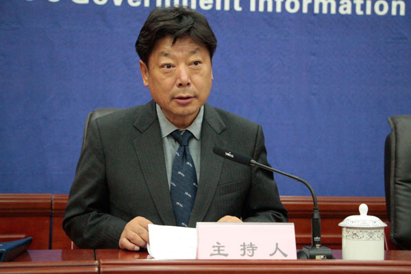 主持人：西藏自治區(qū)黨委宣傳部巡視員、區(qū)政府新聞辦主任-晉美旺措.jpg