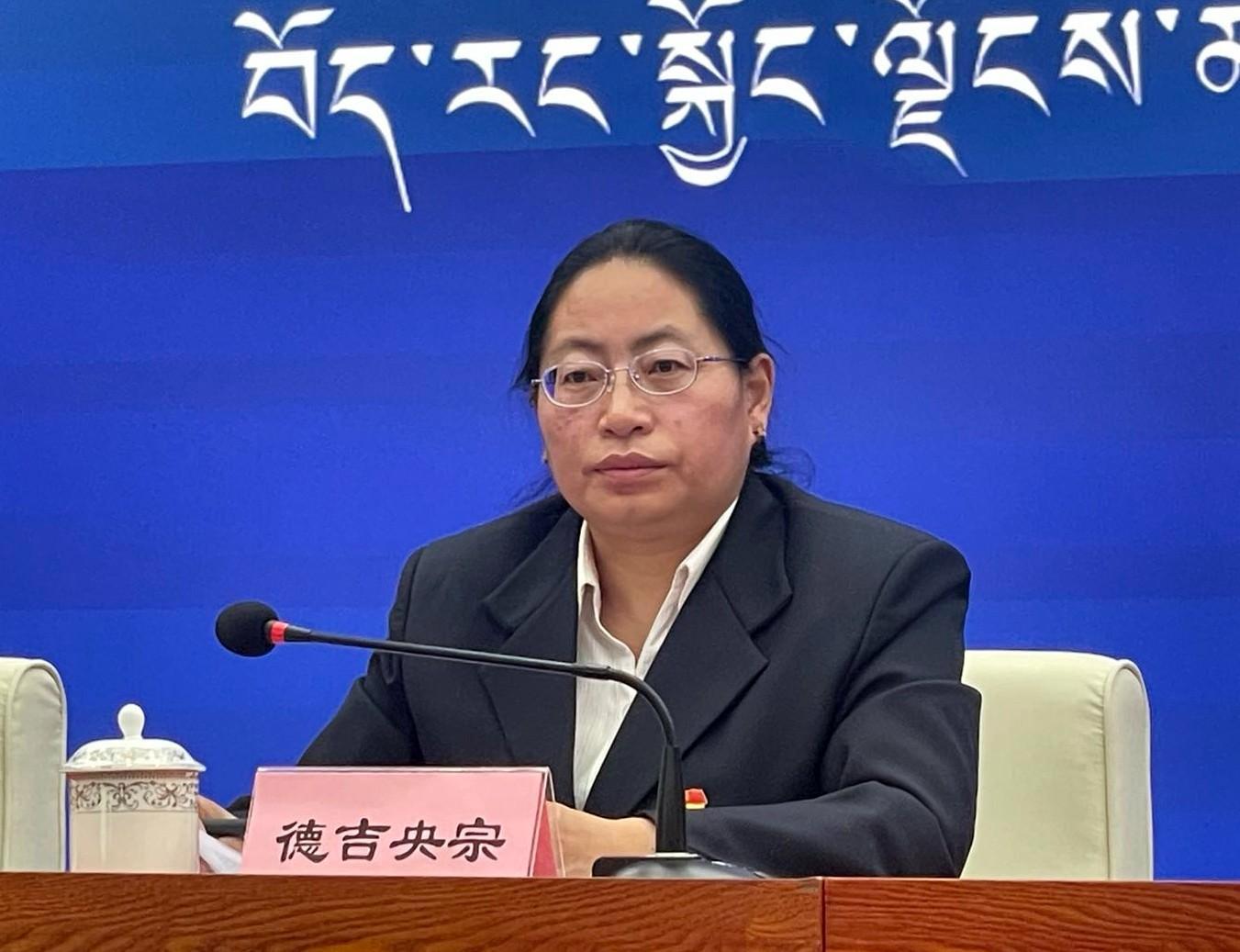 新聞發(fā)言人：拉薩市生態(tài)環(huán)境局黨組成員、副局長 徳吉央宗.jpg