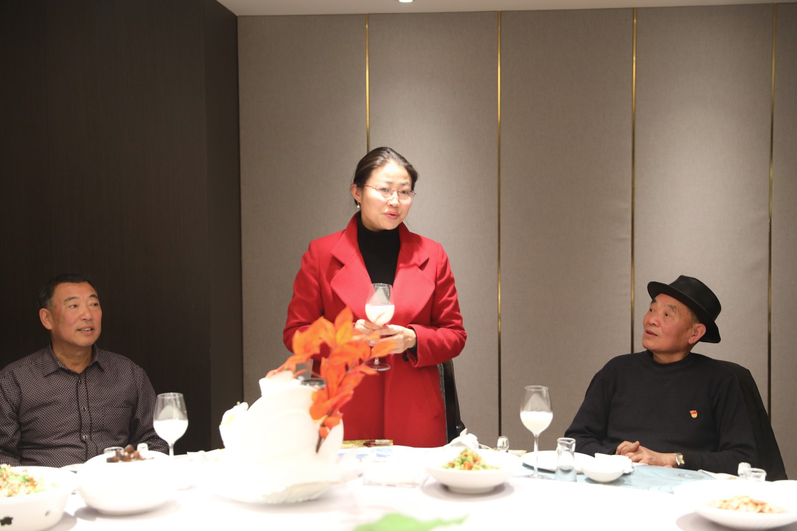 圖為：縣委副書記、人大黨組書記、主任秦梅鴦宗致辭。.jpg