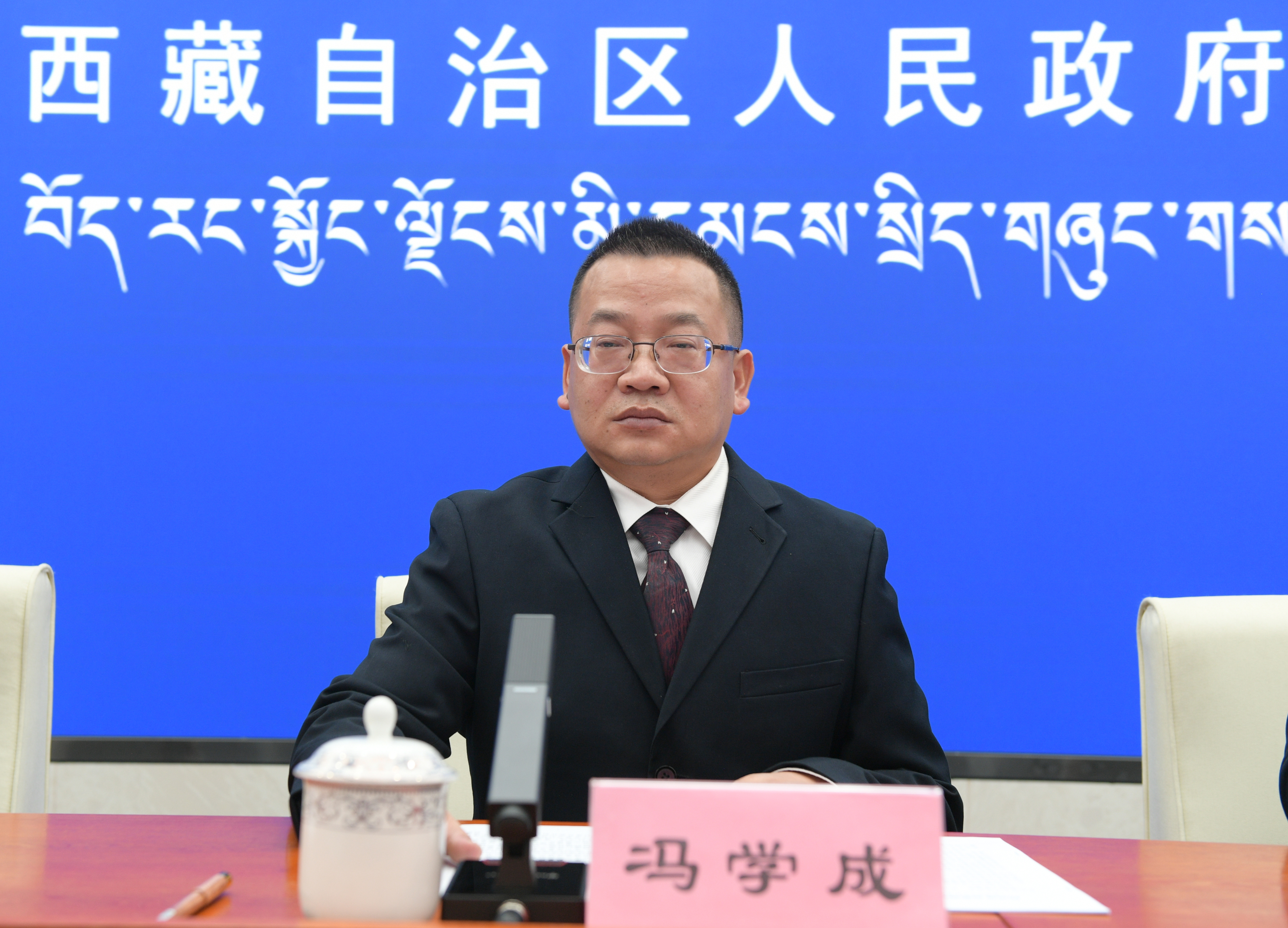 發(fā)言人：日喀則市商務局局長 馮學成.jpg